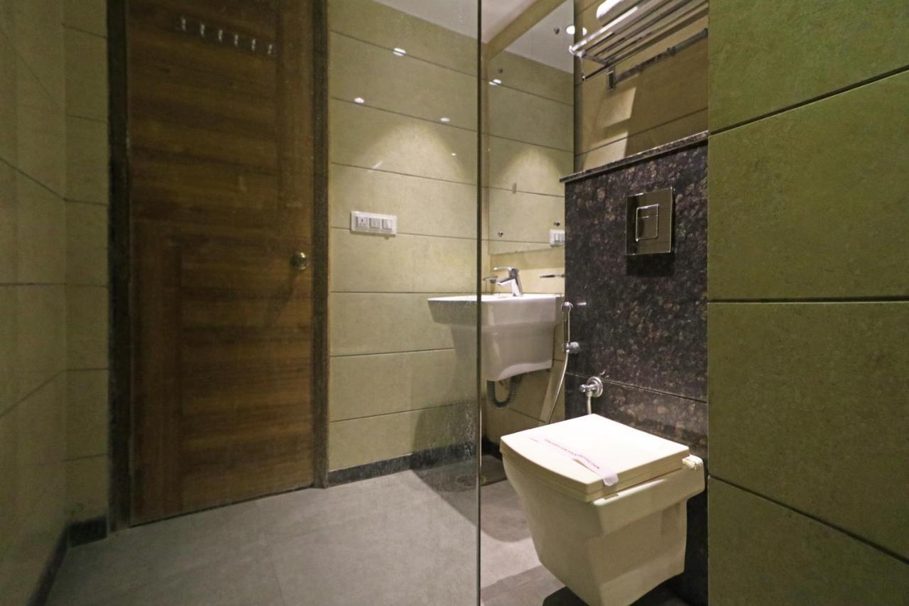 The Ivy Grand Hotel In City Centre With Free Secured Parking Νέο Δελχί Εξωτερικό φωτογραφία