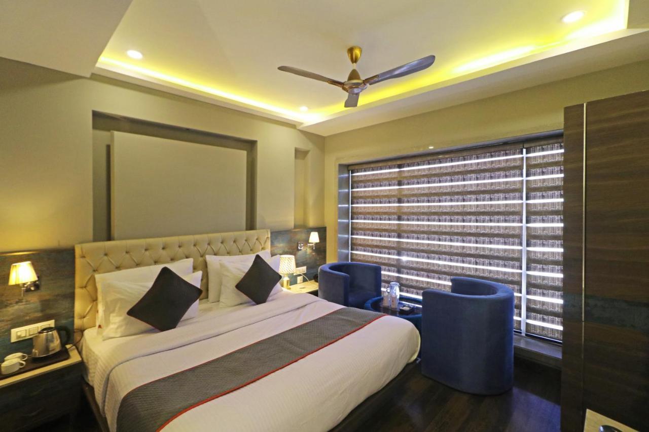The Ivy Grand Hotel In City Centre With Free Secured Parking Νέο Δελχί Εξωτερικό φωτογραφία